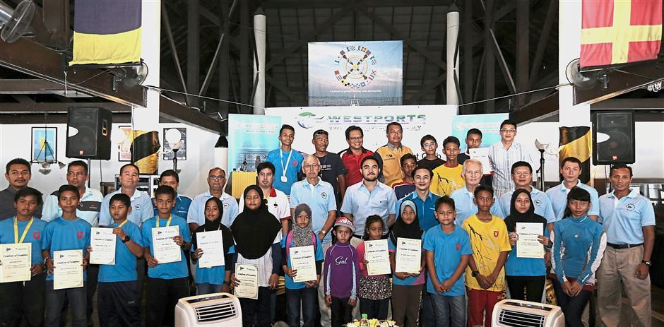 More Klang students to learn sailing