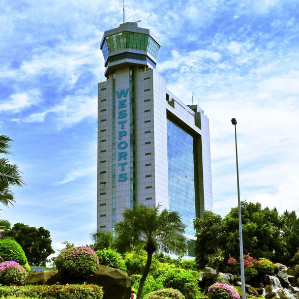WESTPORTS COMMENCED LEGAL PROCEEDINGS AGAINST ORACLE AND BANK OF AMERICA